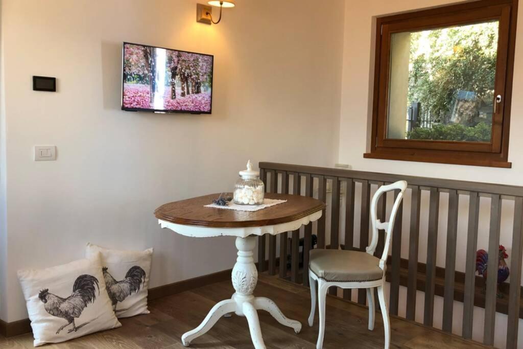 La Poulerie - Suite Dependance เจราลาริโอ ภายนอก รูปภาพ